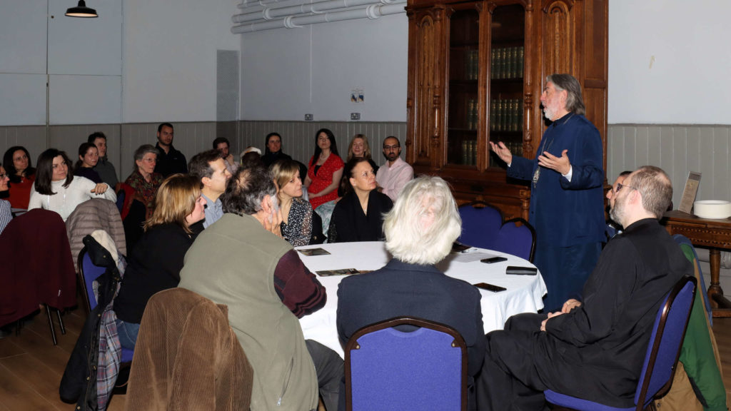 «Εσπερινές Συνάξεις»: Νέο εκπαιδευτικό πρόγραμμα στην Αγία Σοφία Λονδίνου