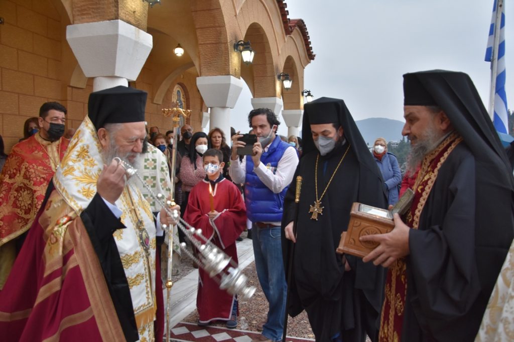 Η Χαλκίδα υποδέχθηκε τα ιερά λείψανα των Αγίων Ραφαήλ, Νικολάου και Ειρήνης