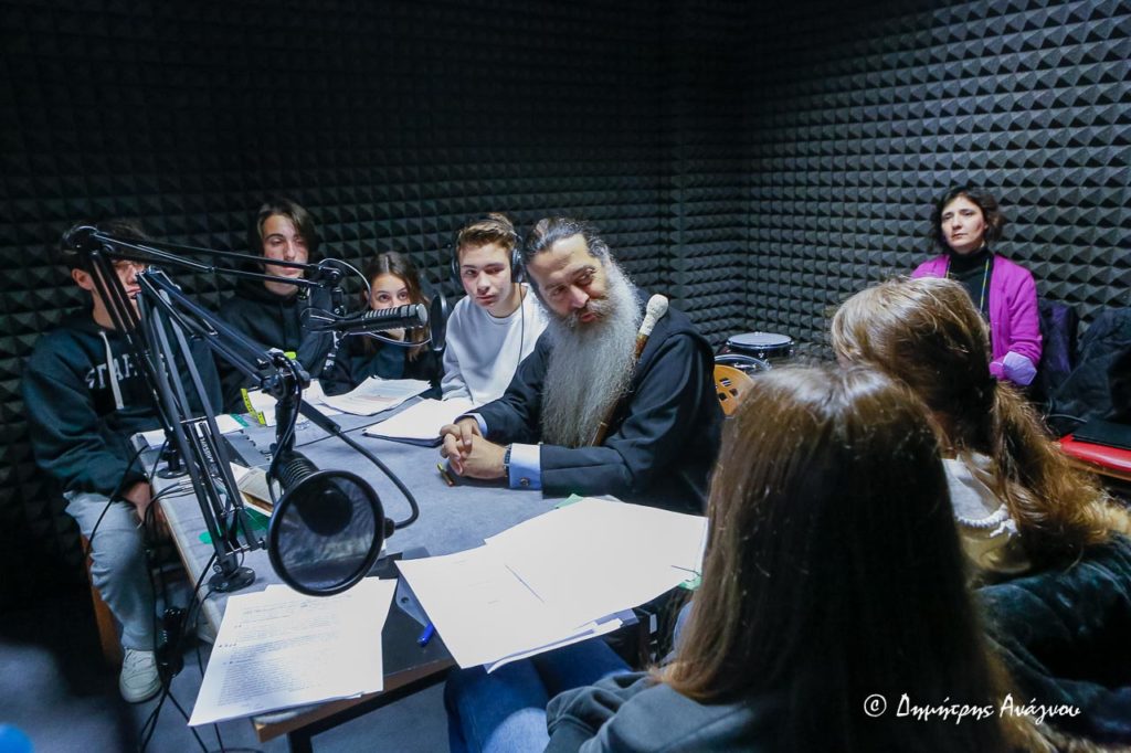 Μαθητές για την μάστιγα της γυναικοκτονίας στο ραδιόφωνο της Ι.Μ. Φθιώτιδος
