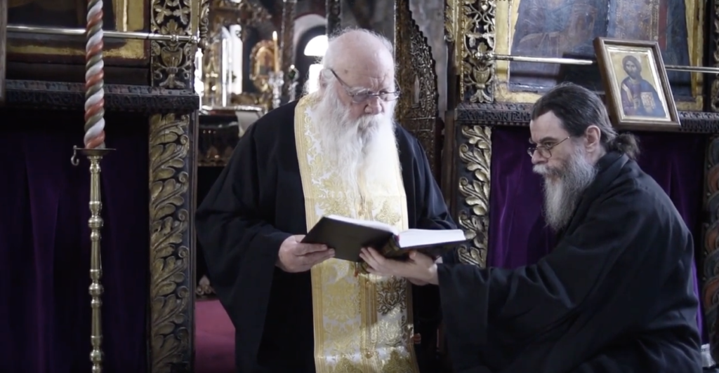 Ιερά Μονή Παντοκράτορος Αγίου Όρους: Προσευχήθηκαν υπέρ της ειρήνης στην Ουκρανία