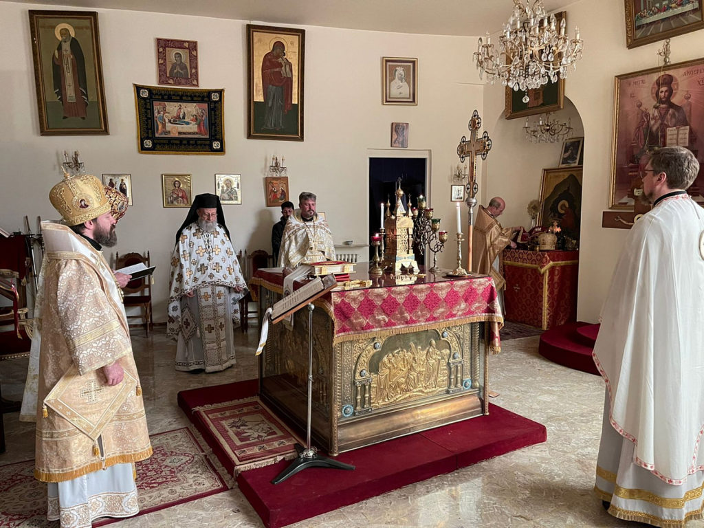 Митрополит Иларион совершил Литургию на подворье Русской Церкви в Дамаске