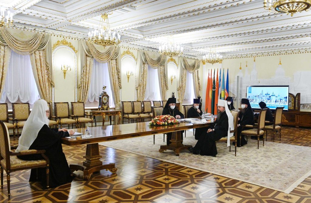 Святейший Патриарх Кирилл провел совещание по развитию Сергиева Посада