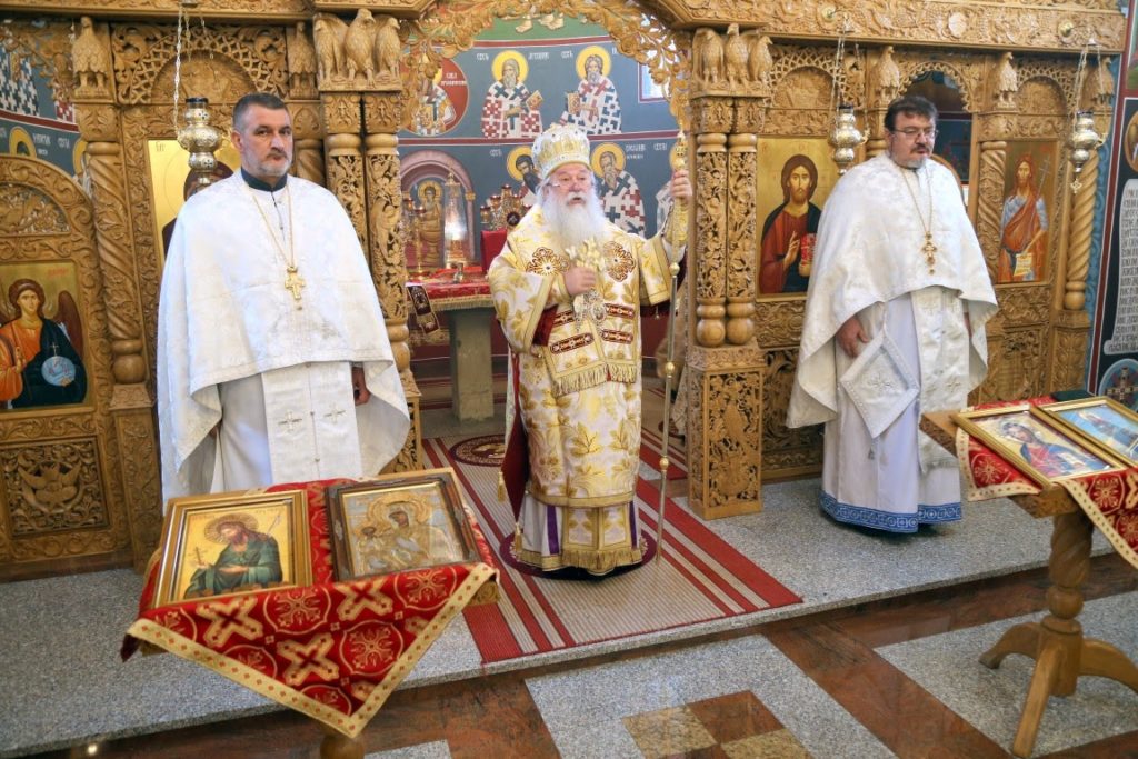 Митрополит Хризостом богослужио у Милићима