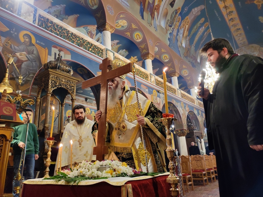 Κυριακή της Σταυροπροσκυνήσεως στο Αιτωλικό και στο Αγρίνιο