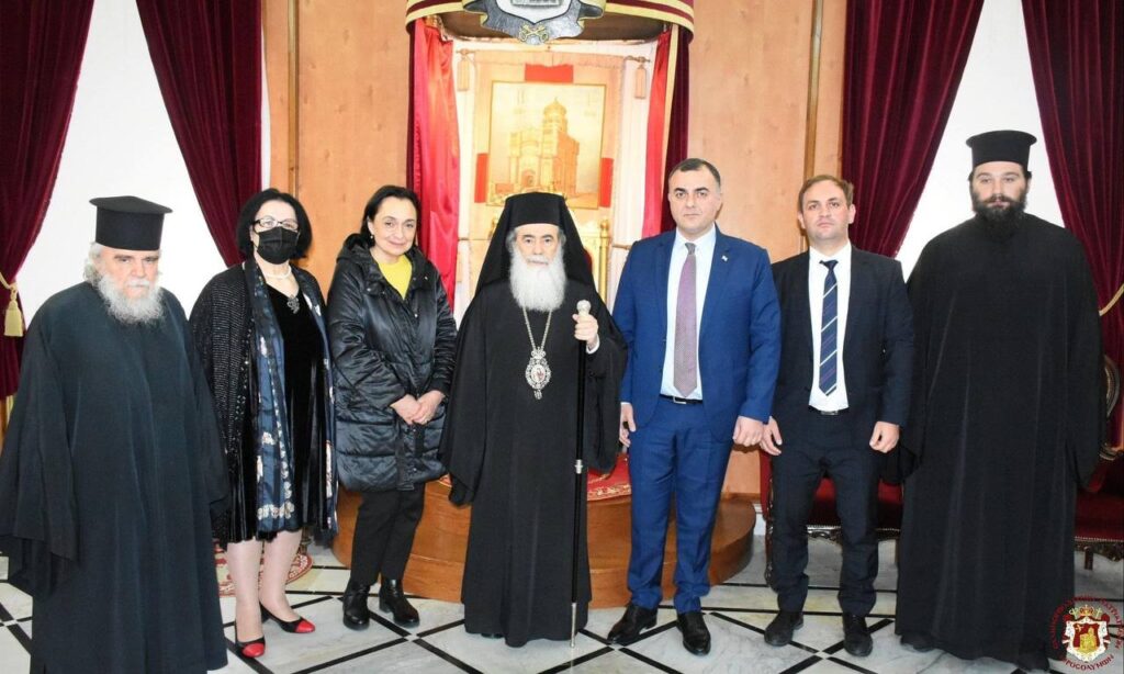 საქართველოს ელჩი ისრაელში იერუსალიმის პატრაირქს შეხვდა [ფოტო]