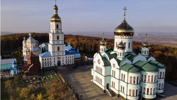 5 тысяч беженцев из Киева, Харькова и Сум принял Банченский монастырь