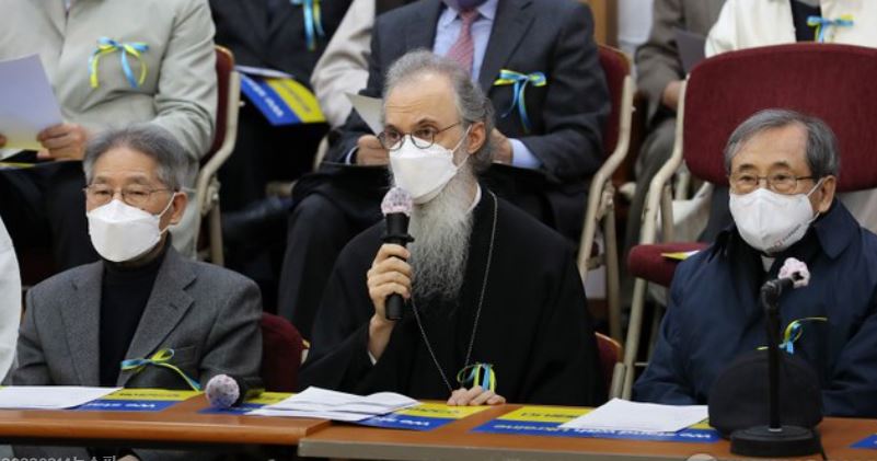 Metropolitan of Korea Ambrosios: We firmly believe there is no greater sin than war