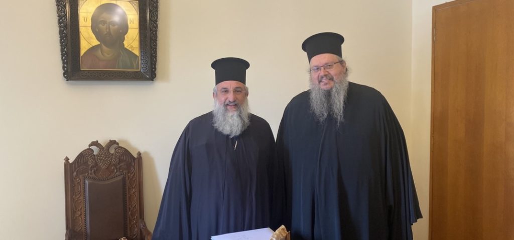 Στον Αρχιεπίσκοπο Κρήτης ο Μητροπολίτης Λαρίσης