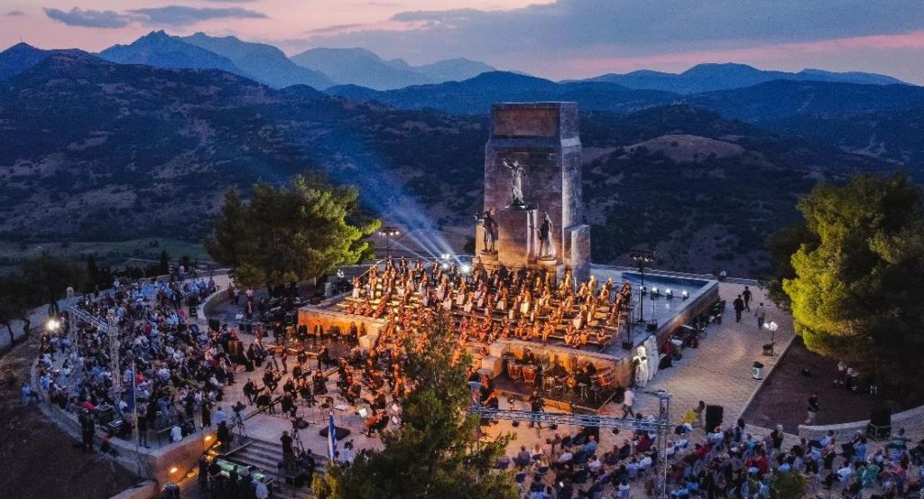 Το μοναδικό Πανελλήνιο Μνημείο του Έθνους είναι στην Αγία Λαύρα