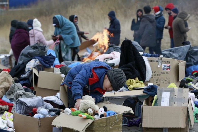 Βοήθεια σε πρόσφυγες από την Ουκρανία προσέφερε η Μητροπολή Καστορίας
