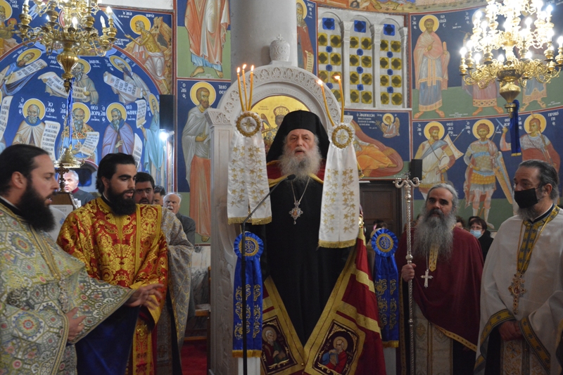 Παροναξίας: “Να κλαίμε για τον χαμό ανθρωπίνων ζωών”