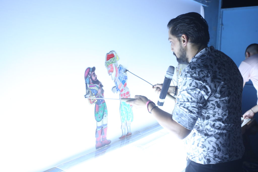 Οι τρεις από τις δέκα εντολές στο Θέατρο Σκιών!