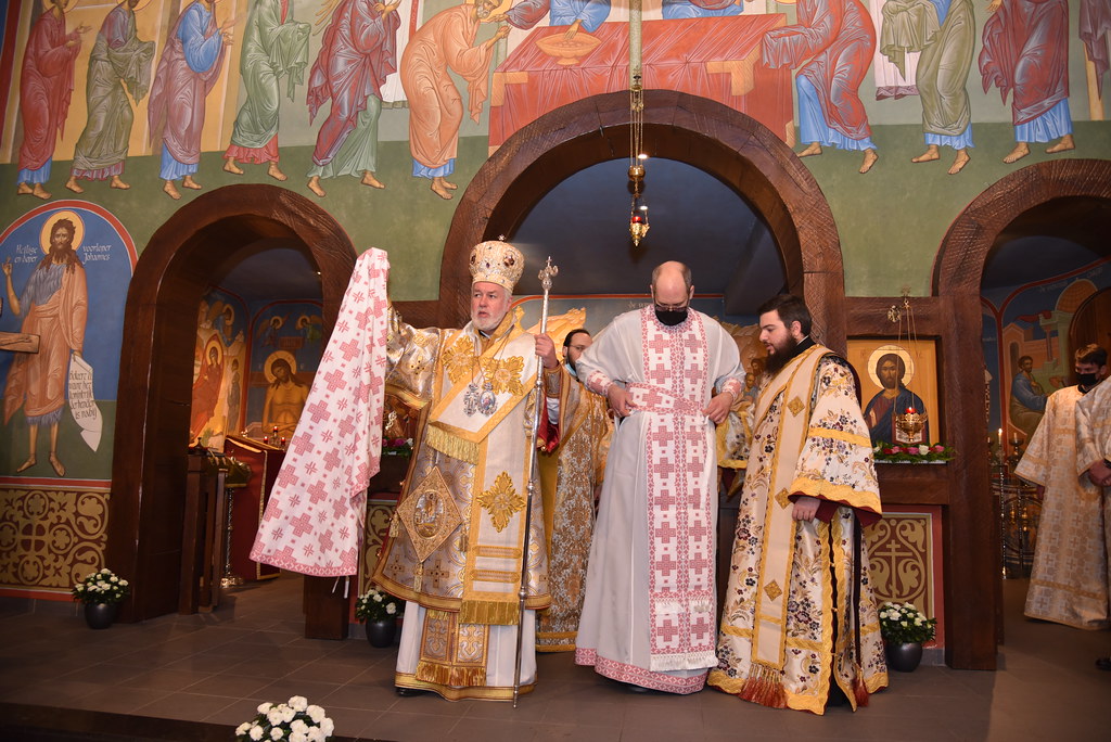 Χειροτονία Πρεσβυτέρου στην Ενορία του Αγίου Αποστόλου Ανδρέου στην Γάνδη