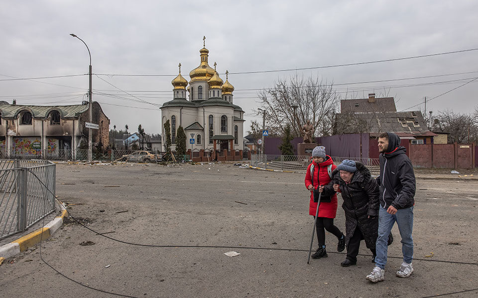 Πόλεμος στην Ουκρανία: Έφυγε το πρώτο κομβόι αμάχων – Όλες οι εξελίξεις