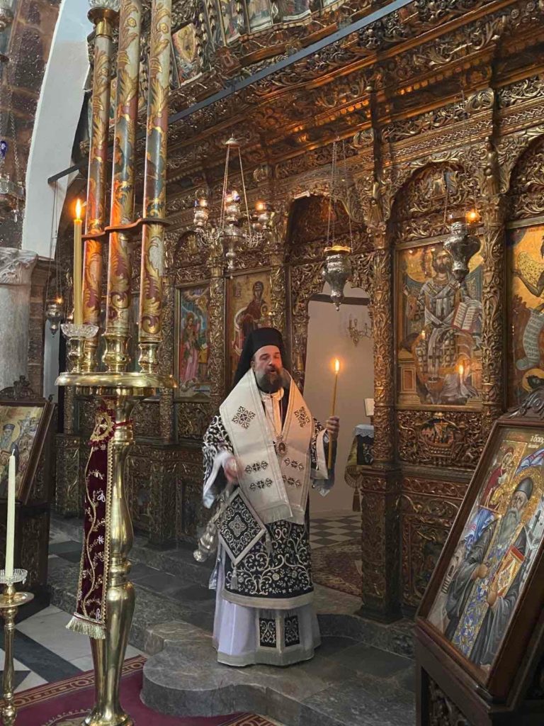 Ο Μητροπολίτης Θήρας εξήγησε τη σημασία της Προηγιασμένης Θείας Λειτουργίας