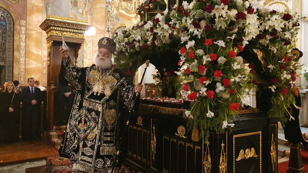 Με μήνυμα για τη μαρτυρική Ουκρανία η περιφορά του Επιταφίου στην Αλεξάνδρεια