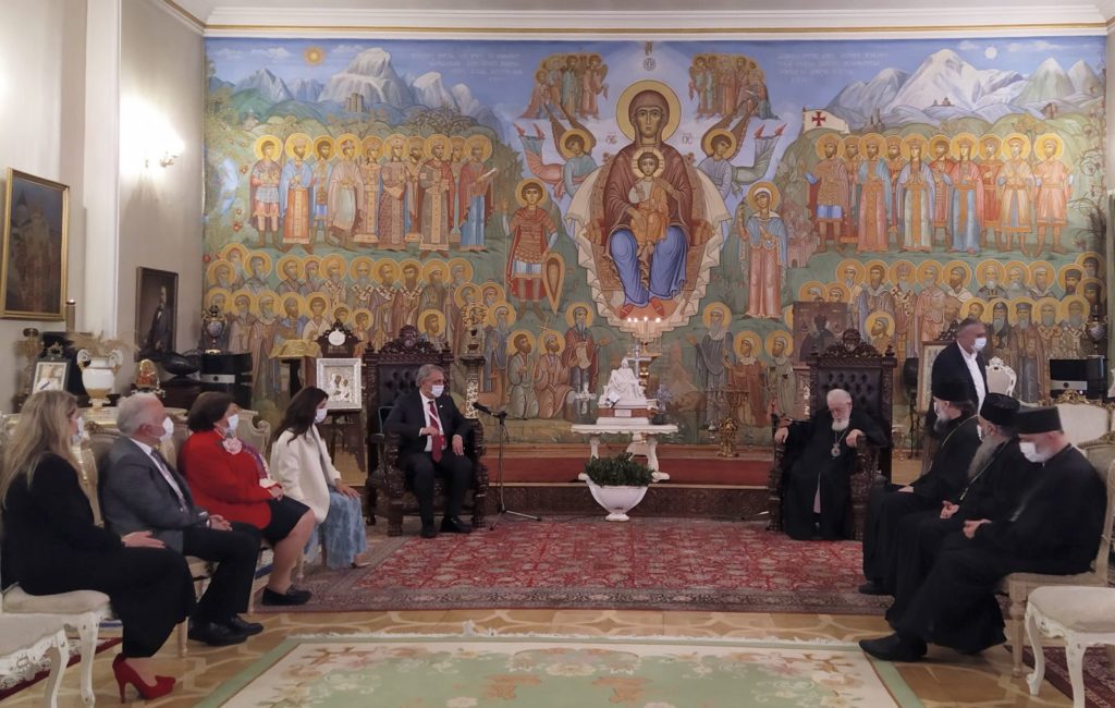 Ο Πατριάρχης Γεωργίας συναντήθηκε με τον Πρόεδρο του Ερυθρού Σταυρού