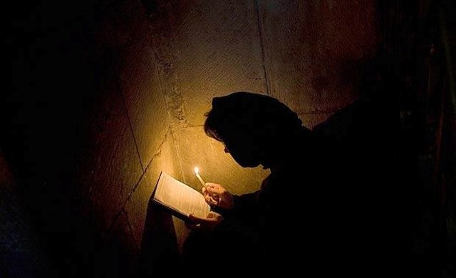 Πρώτα το σπέρνει και μετά το καλλιεργεί