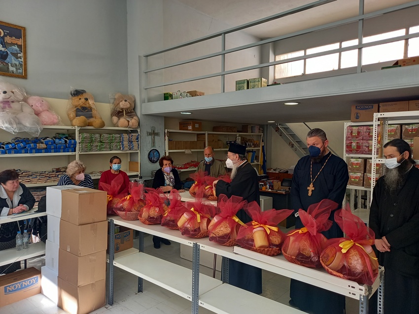 Επίσκεψη Μητροπολίτη Κορίνθου στην “Θεοπροσφορά”