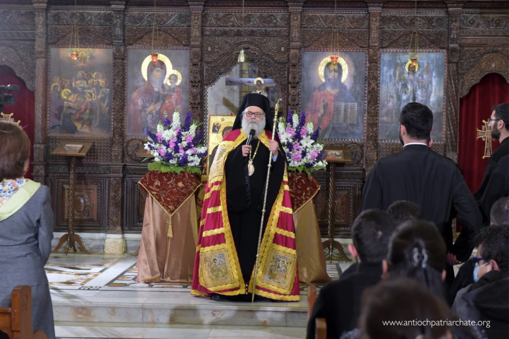 البطريرك يوحنا العاشر يقيم صلاة المديح الكبير في دير سيدة البلمند
