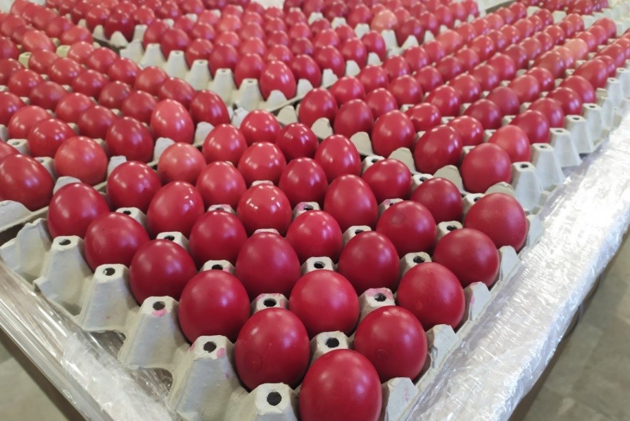 На Велики Четвъртък боядисват 2022 яйца в Бачковския Монастир