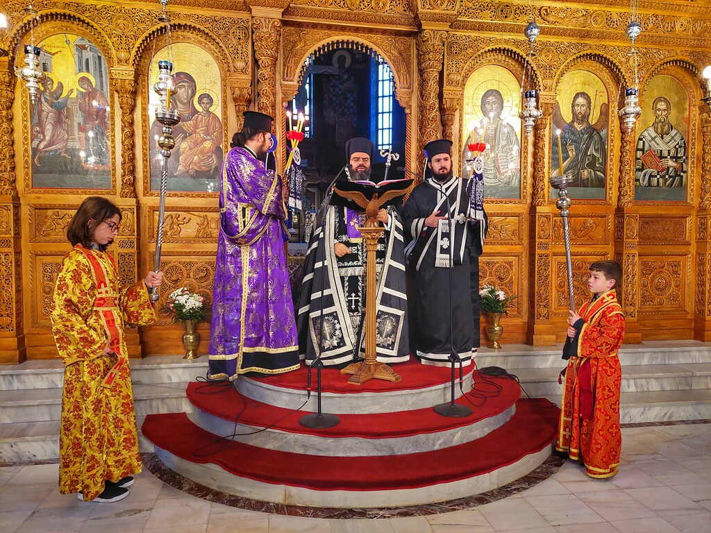 Η Ακολουθία των Αγίων Παθών στην Ι. Μητρόπολη Μαρωνείας