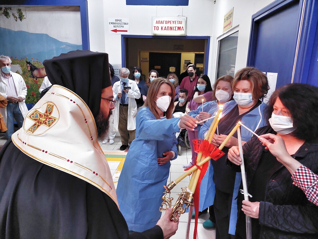 Η Ακολουθία της Ανάστασης στην Μητρόπολη Μαρωνείας