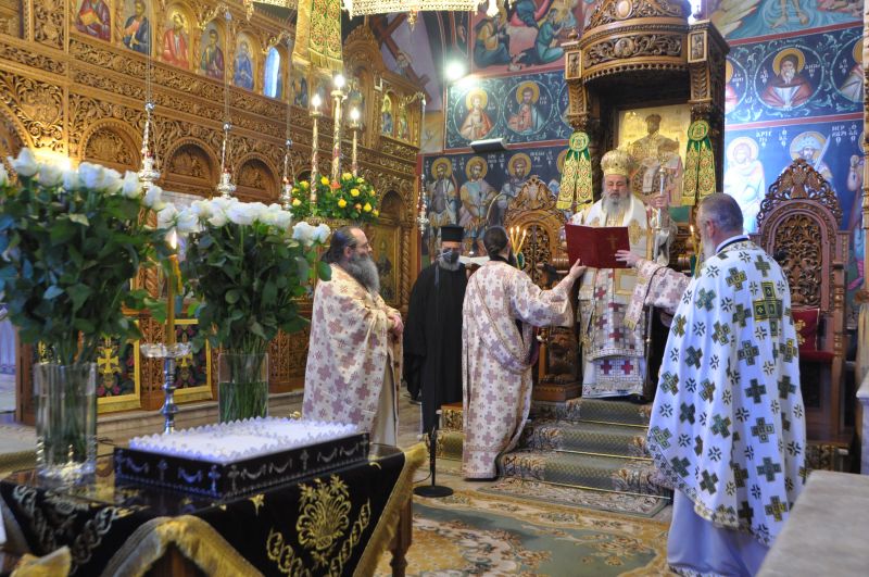 Ο Μητροπολίτης Δράμας τέλεσε μνημόσυνο για όσους έφυγαν νωρίς