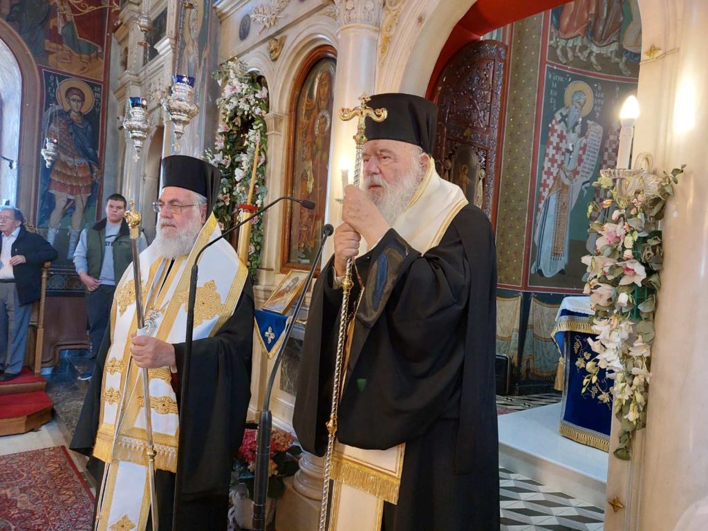 Ο Αρχιεπίσκοπος στην Εξόδιο Ακολουθία του μακαριστού π. Δημητρίου Αργυρίου