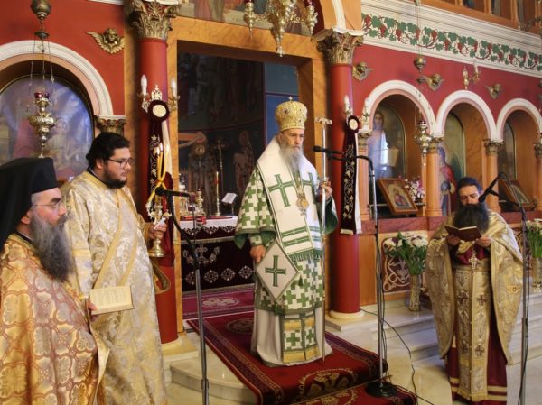 Metropolitan of Nafpaktos & Aghios Vlasios Ierotheos leads 5th Sunday of Lent services in town of Katohi