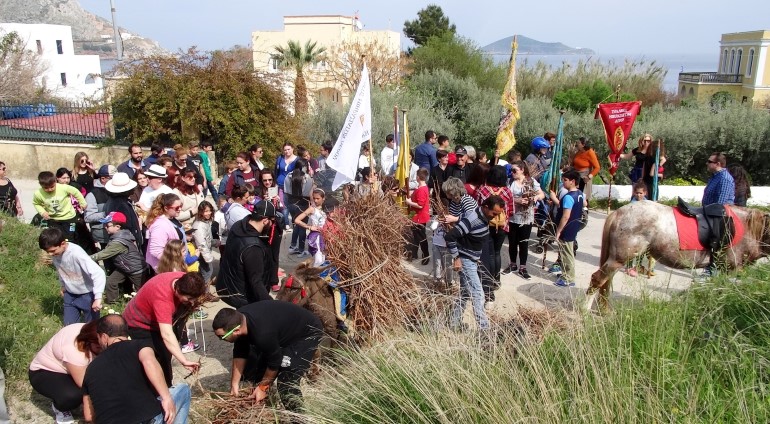 Ο κορωνοϊός ακυρώνει το έθιμο των κλημάτων