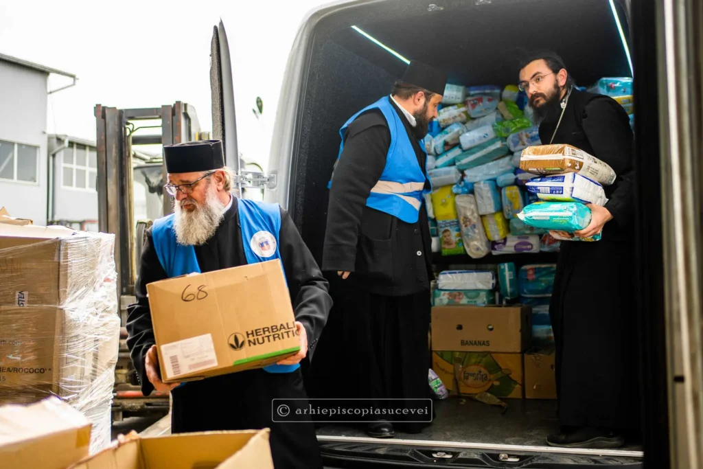 Arhiepiscopia Sucevei a trimis al șaptelea transport umanitar în Ucraina: A ajuns în Bucovina de Nord