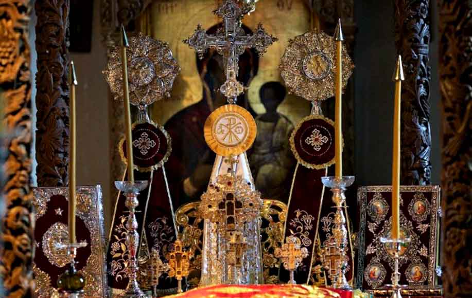 Αφιέρωμα στις Ακολουθίες του Πεντηκοσταρίου στο «Ενορία εν δράσει»