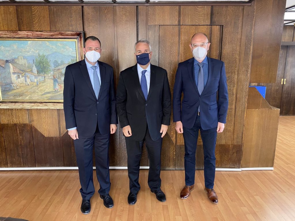 Συνάντηση των Κοσμητόρων των Θεολογικών Σχολών ΕΚΠΑ και ΑΠΘ με τον Υπουργό Εσωτερικών