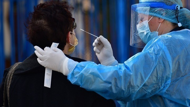 Κορωνοϊός-Ελλάδα: 7.463 νέα κρούσματα, 34 θάνατοι, 244 διασωληνωμένοι