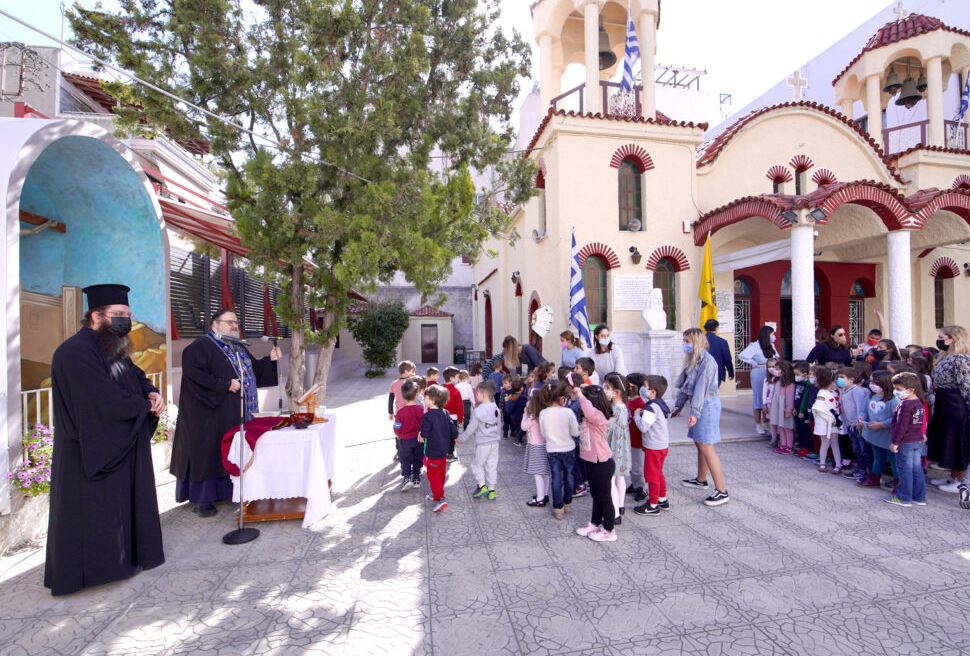 Το Μυστήριο του Ιερού Ευχελαίου στα εκπαιδευτήρια της Ι.Μ. Πειραιώς