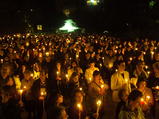 Covid-19 restrictions in Greece eased as of May 1