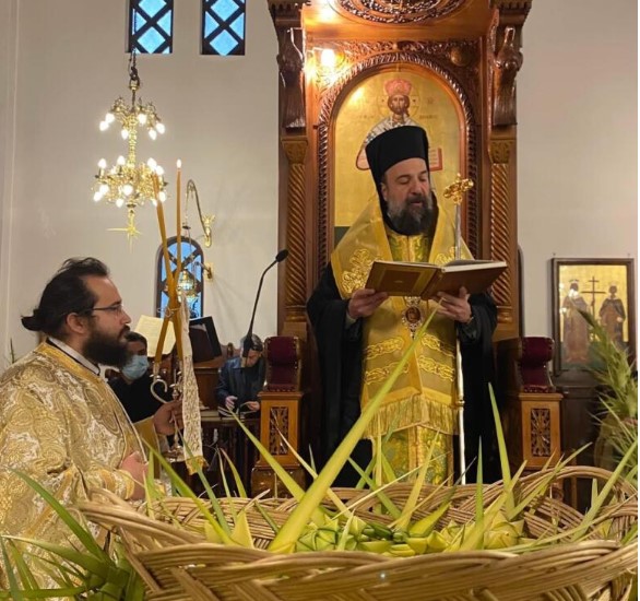 Θήρας Αμφιλόχιος: Να γίνουμε καλοί συνοδοιπόροι στο Πάθος του Κυρίου