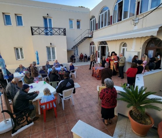 Η Τελετή της Ανάστασης στον Οίκο Ευγηρίας της Ι. Μητρόπολης Σύρου