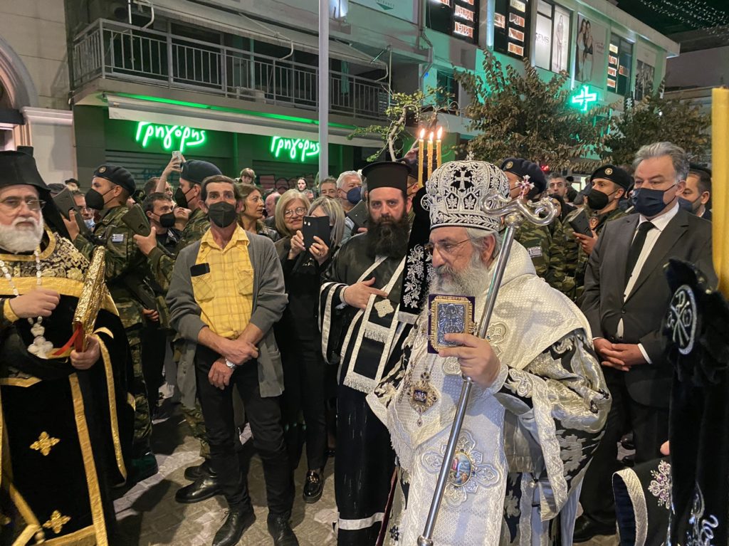 Η πρώτη περιφορά Επιταφίου στο Ηράκλειο του Αρχιεπισκόπου Κρήτης