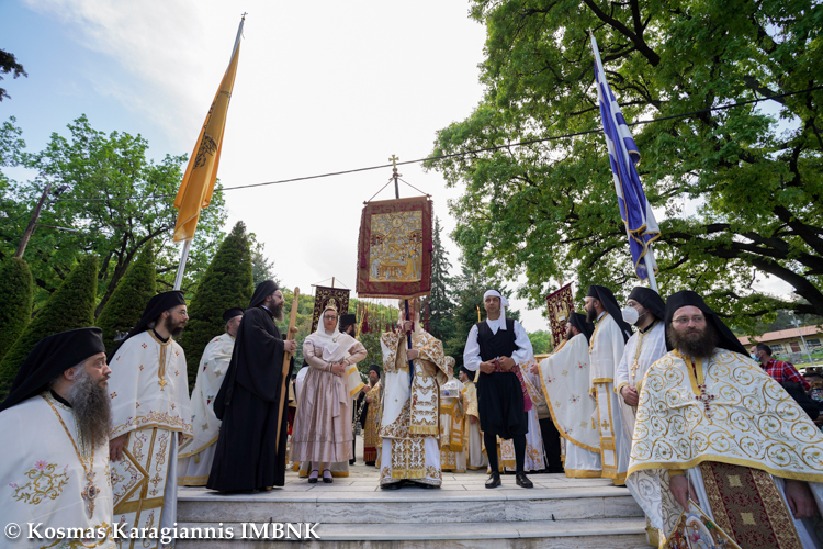 Greek Revolution standard conveyed to historic Monastery of Dovra