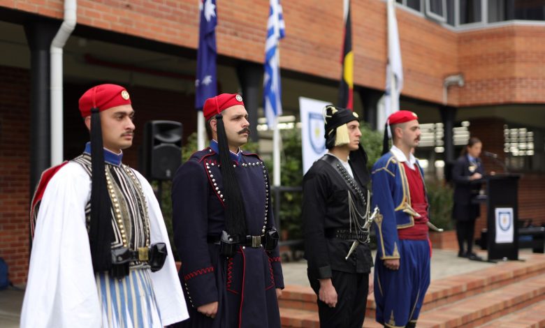 Με το Χριστός Ανέστη υποδέχθηκαν τους Εύζωνες στο Πρέστον της Μελβούρνης