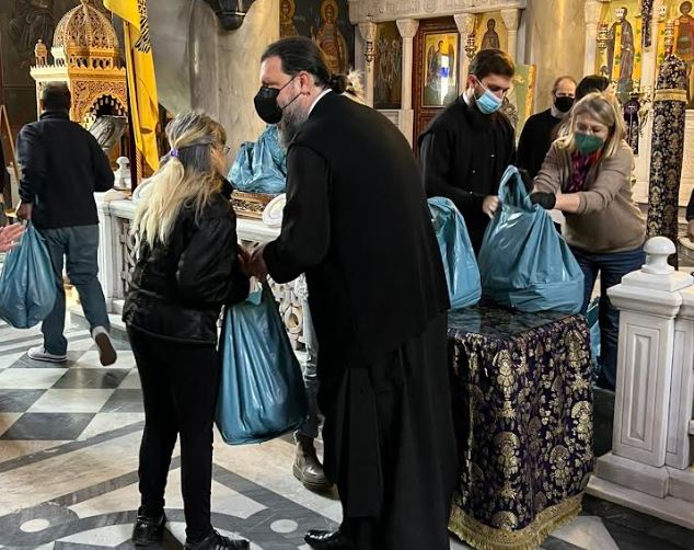 «Δέματα Αγάπης» από την Ι.Μ. Νέας Ιωνίας