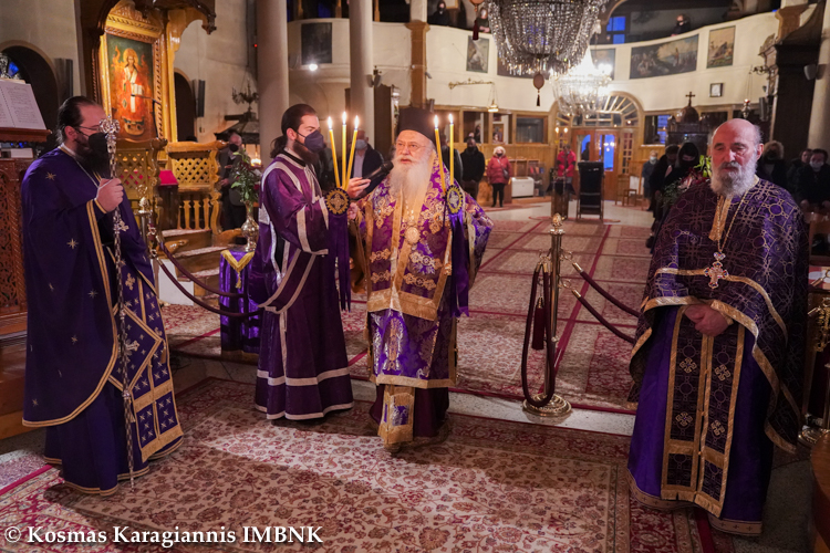 Metropolitan of Veria Panteleimon officiates at Divine Liturgy