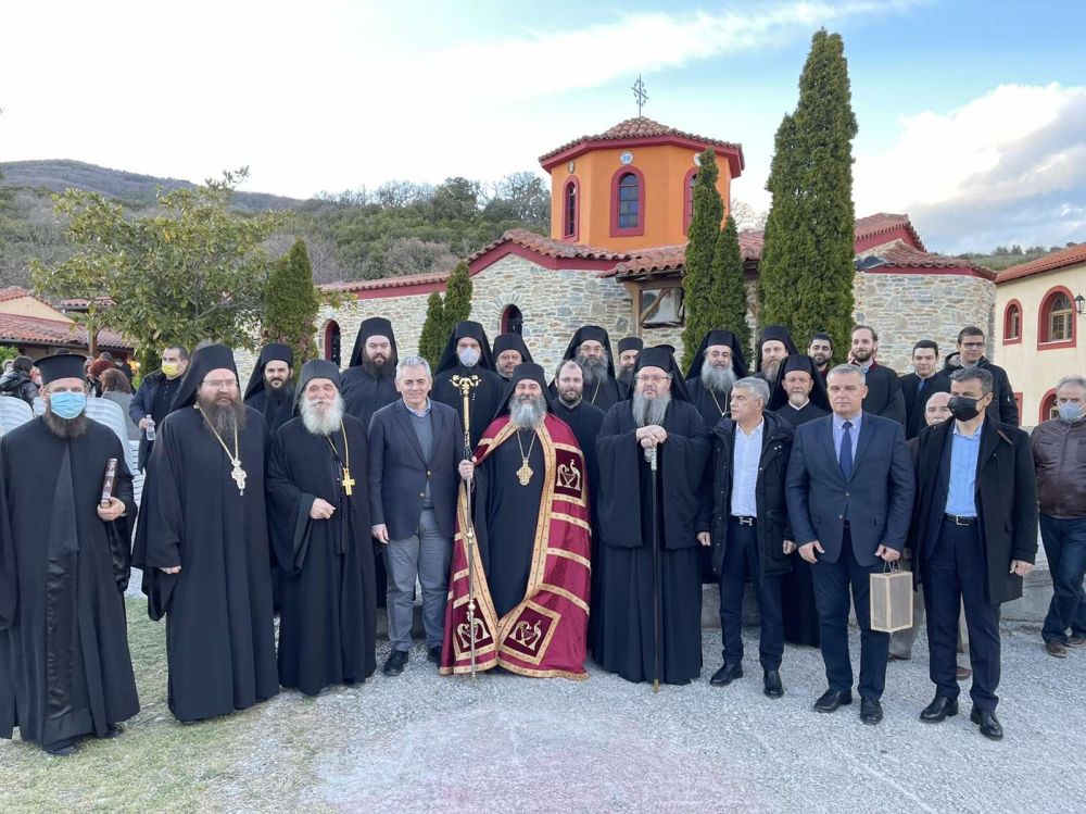 Ενθρόνιση νέου Καθηγουμένου στη Μονή Αγίων Ραφαήλ, Νικολάου και Ειρήνης Πυργετού