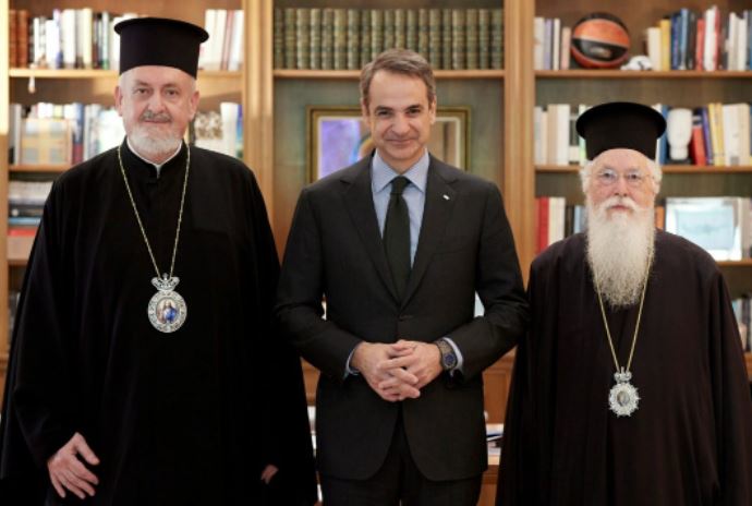 Greek PM Mitsotakis receives Ecumenical Patriarchate Metropolitans