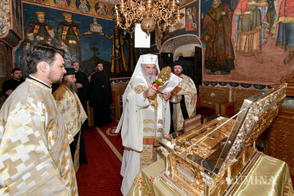 Νέα λάρνακα για τη Μονή Nechit καθαγίασε ο Πατριάρχης Ρουμανίας