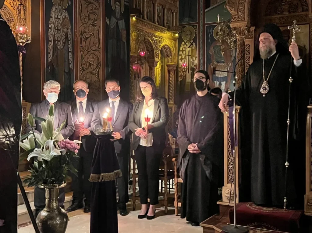 Τρεις Υπουργοί στην Ακολουθία του Νυμφίου στη Νέα Φιλαδέλφεια