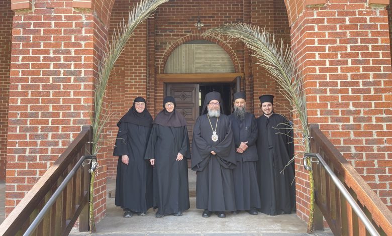 Ο Επίσκοπος Σωζοπόλεως στην Ι.Μ. Παναγίας Γοργοεπηκόου στο Geelong της Βικτώριας