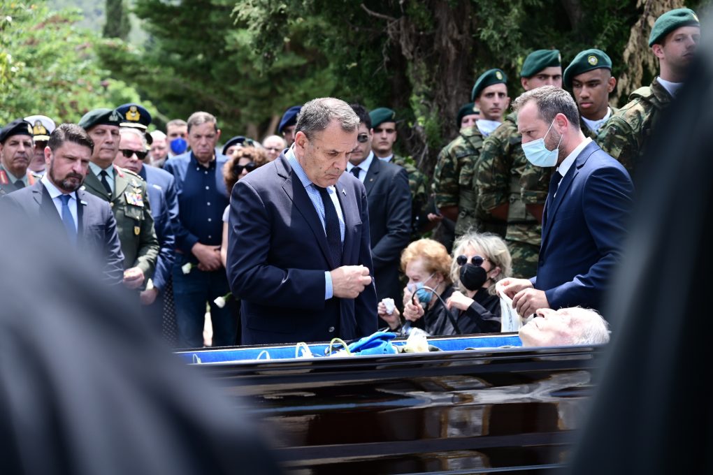 Τo «ύστατο χαίρε» στον Στρατηγό Κωσταντίνο Κόρκα